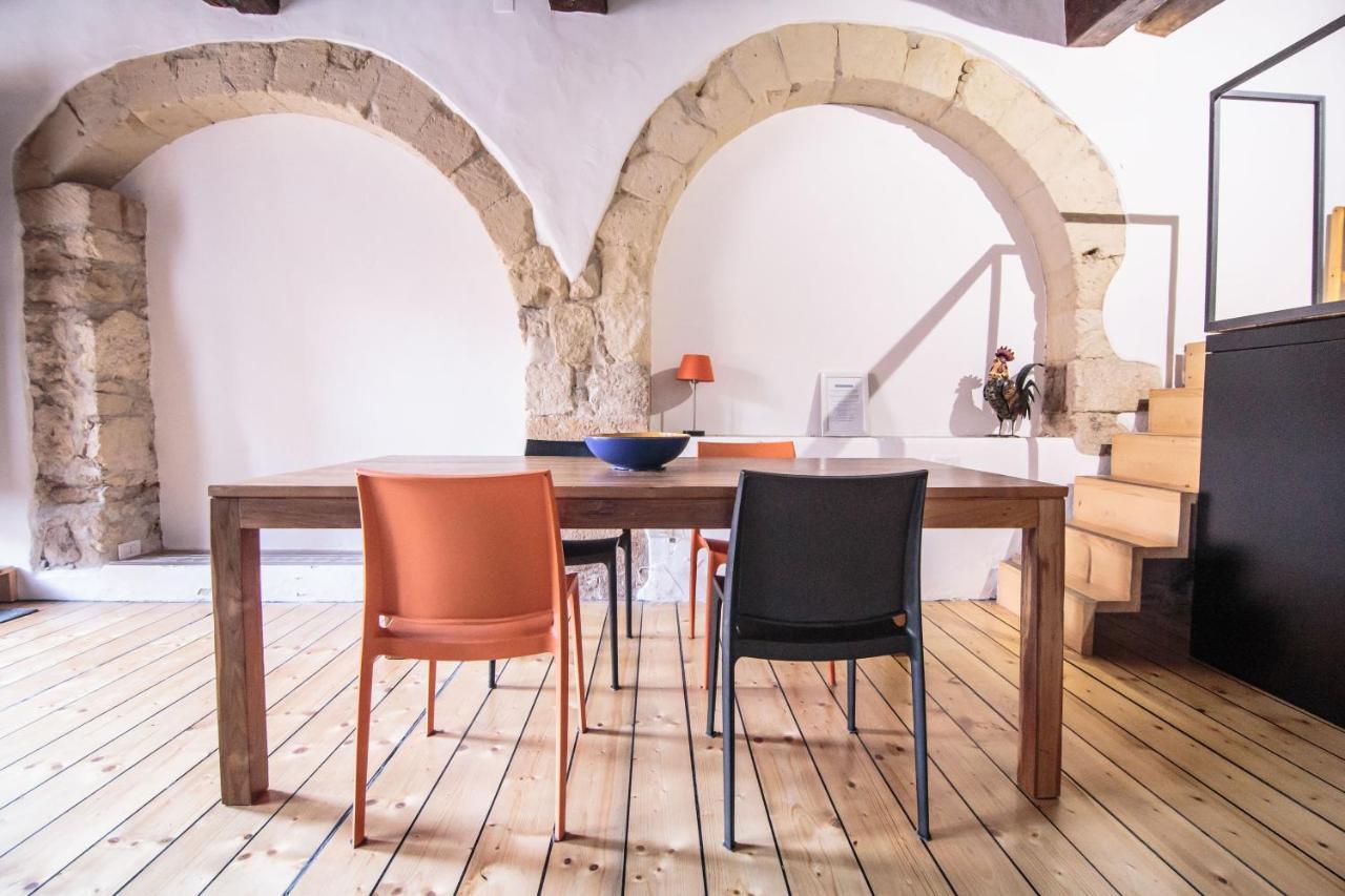 Appartement Scuderie Reali - Loft In Castello, Old Town à Cagliari Extérieur photo